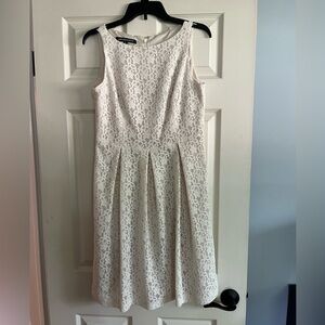 Jones wear studio dress cream lace pleated sleeveless dress fit & flare formal 8